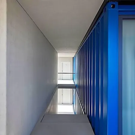 Tin - - Aus Hochwertig Ausgebauten Ueberseecontainern Hotel