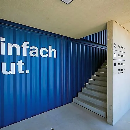 Hotel Tin - - Aus Hochwertig Ausgebauten Ueberseecontainern