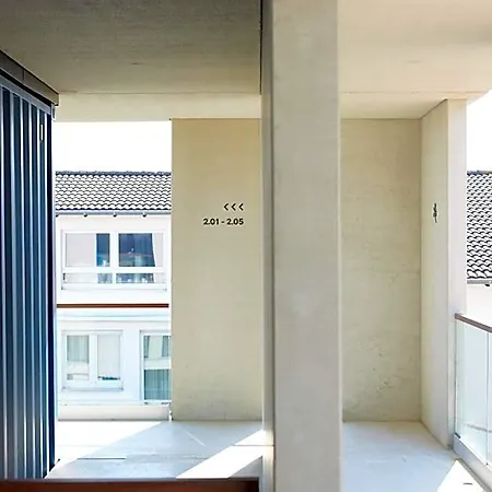 Hotel Tin - - Aus Hochwertig Ausgebauten Ueberseecontainern